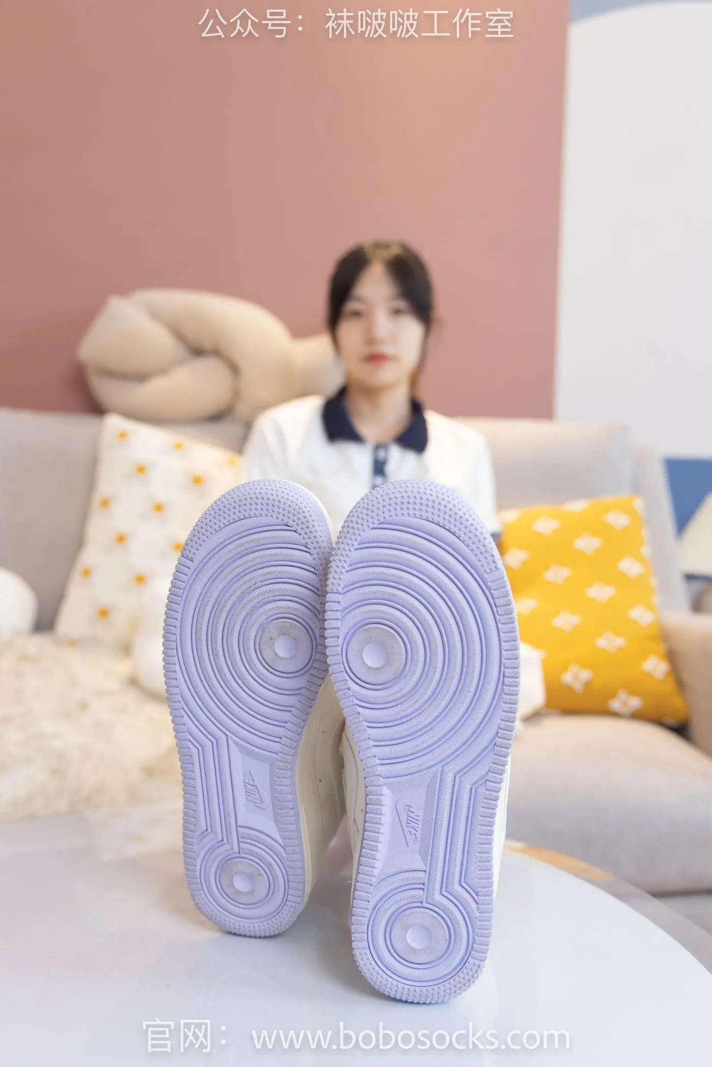 [BoBoSocks袜啵啵]NO.096 小甜豆-板鞋、白棉袜、油亮肉丝 [145P]插图7